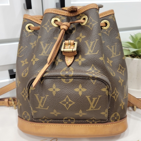💕DISCONTINUED Very Rare Backpack LOUIS VUITTON Montsouris MINI Monogram - Picture 3 of 16